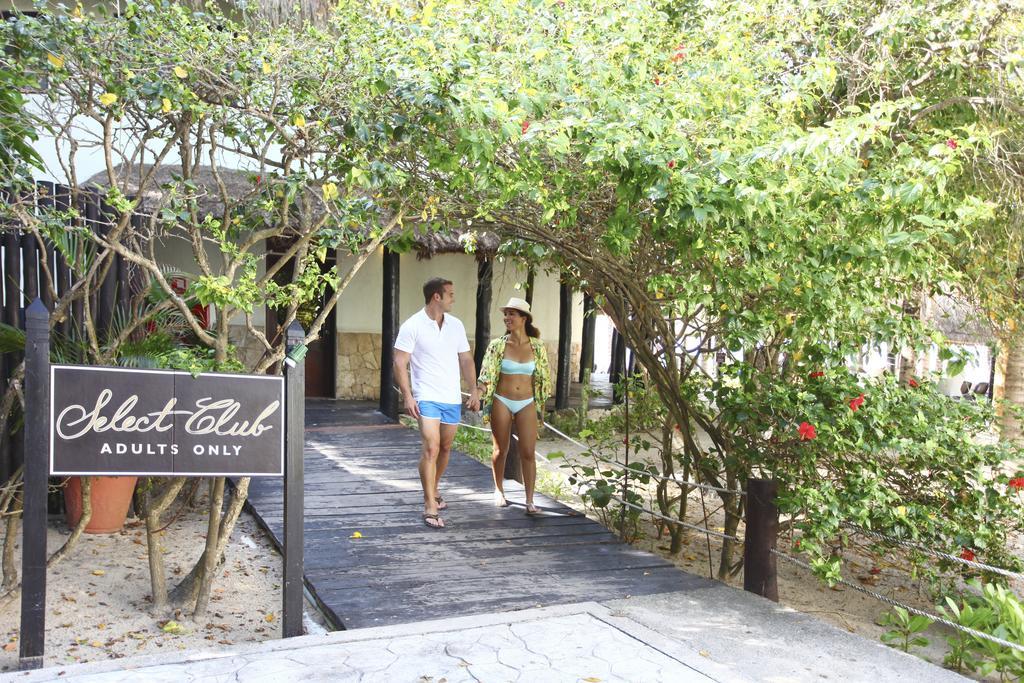 Sandos Caracol Eco Resort